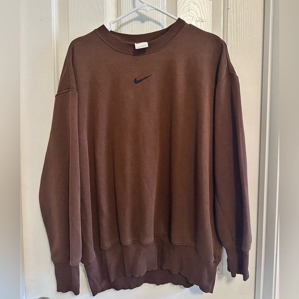 NIKE Brown Phoenix Crewneck